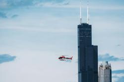 三雄极光，照亮你的生活与未来