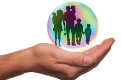 守护健康，从心开始，女性重大疾病保险的全方位解读