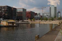 大连友谊，城市记忆与现代发展的桥梁