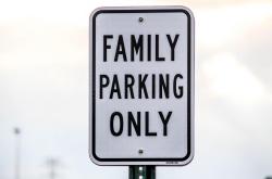 熊猫金控，金融界的国宝，守护您的财富安全