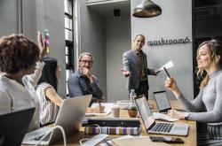 独立董事资格全攻略：轻松获取专业能力，开启董事会大门