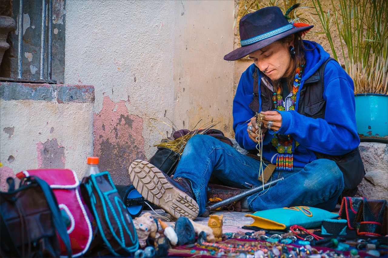 深度解析，暴风集团，风暴中的股市狂澜，投资者如何理性规避风险？